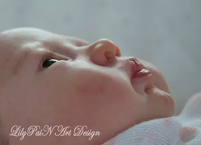 Exclusive high-end finishes and realistic details tailored for each doll